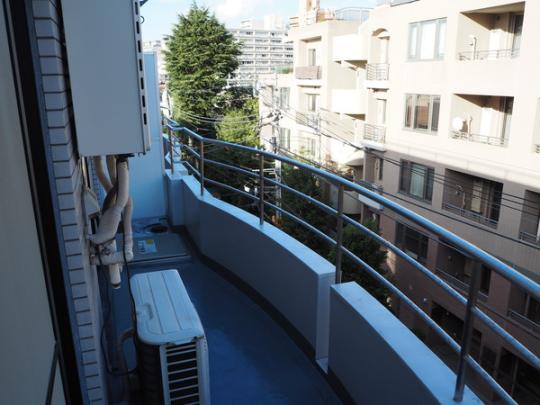 �y���̑��z�@�o���R�j�[