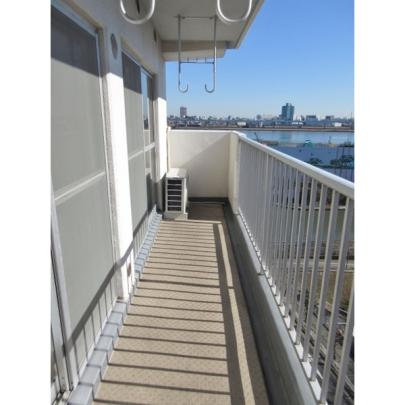 �y���̑��z�@�o���R�j�[