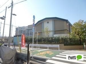 �y���Ӂz�@�]���旧���T�ˏ��w�Z�F322m