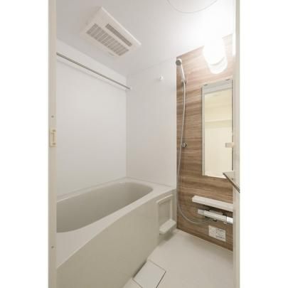 �y���̑��z�@�o�X�^�V�����[