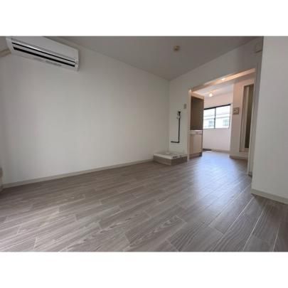 �y���̑��z�@���r���O