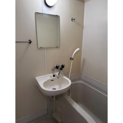 �y���̑��z�@�o�X�^�V�����[