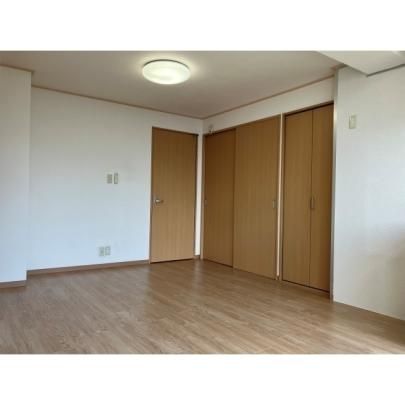 �y���̑��z�@���r���O