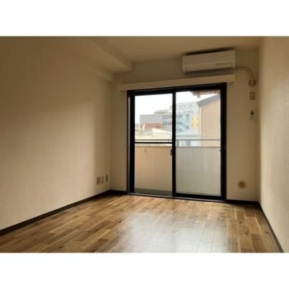 �y���̑��z�@���r���O